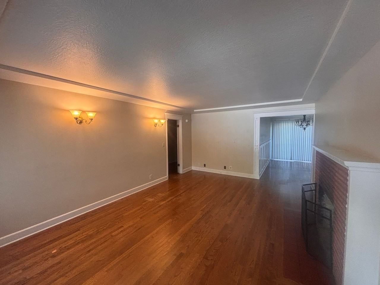 9851 Se 43rd Ave - Photo 3 of 14