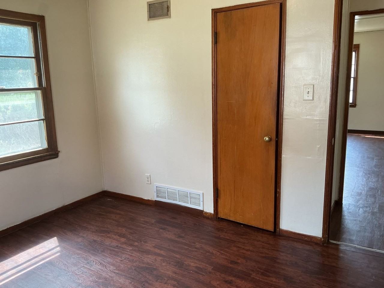 5075 N 47th St - Photo 5 of 11