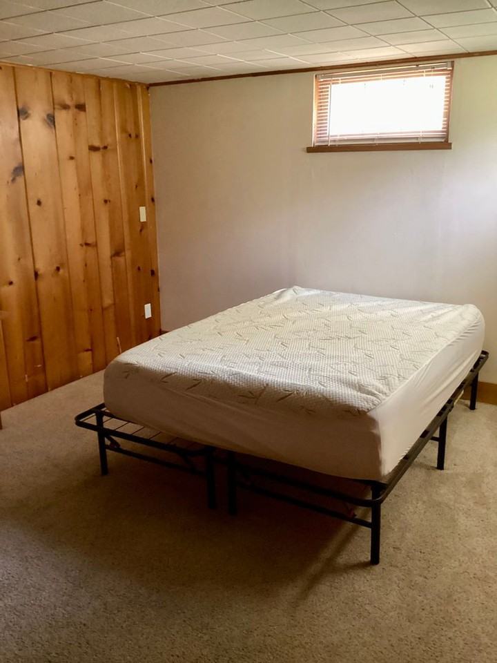 443 N Laguna St - Photo 5 of 12