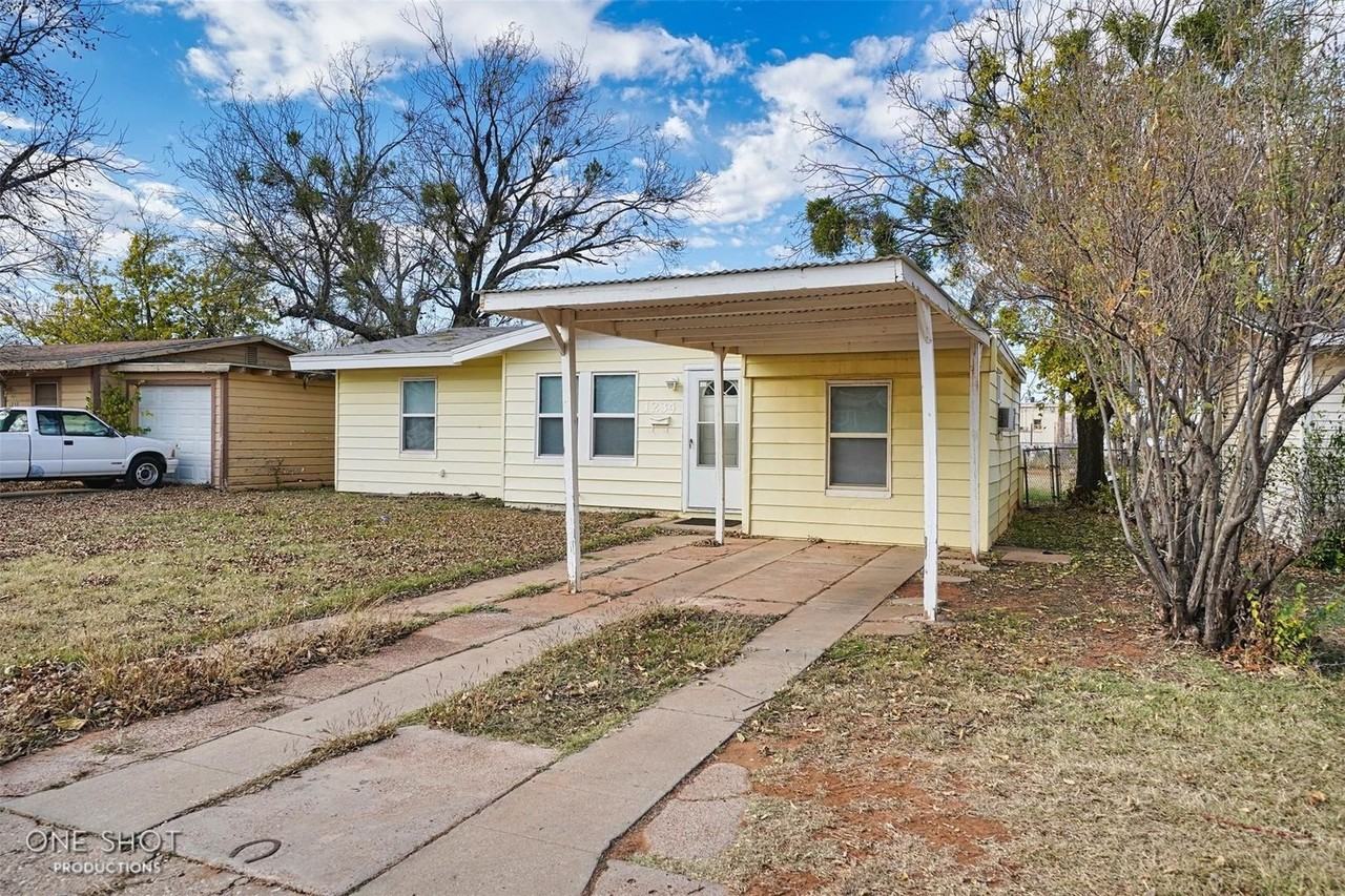 1234 S Crockett Dr - Photo 2 of 33