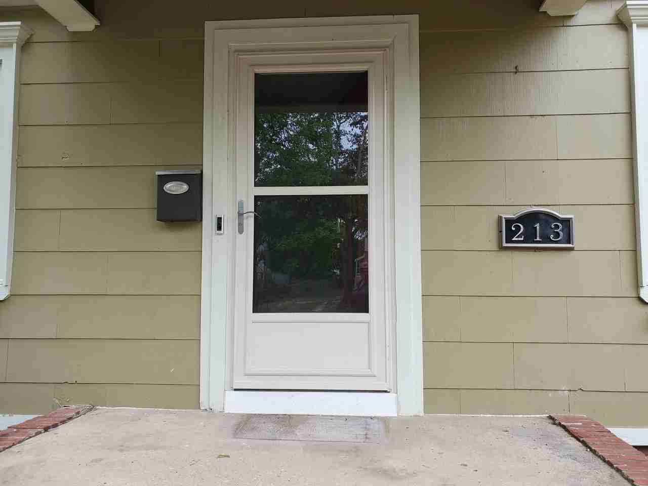 213 Brainerd Ave - Photo 2 of 14