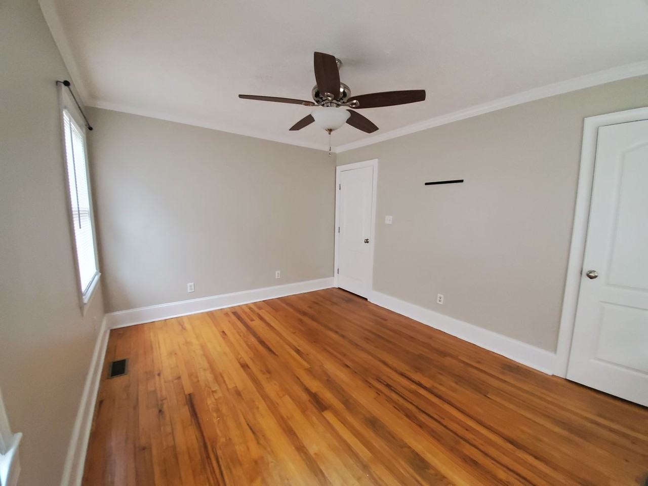 213 Brainerd Ave - Photo 4 of 14
