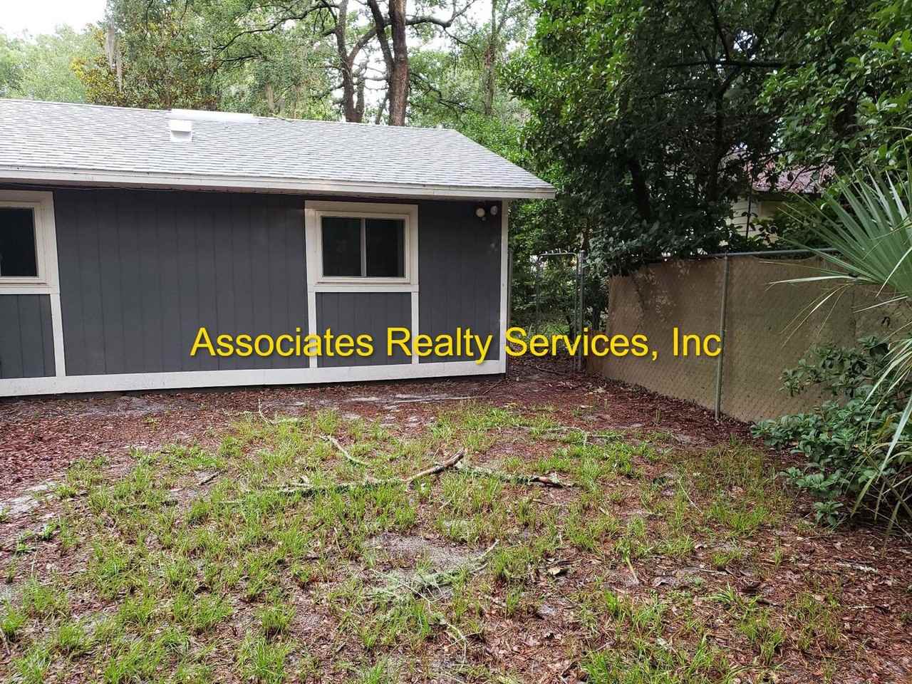 3617 Nw 21st Dr - Photo 2 of 14