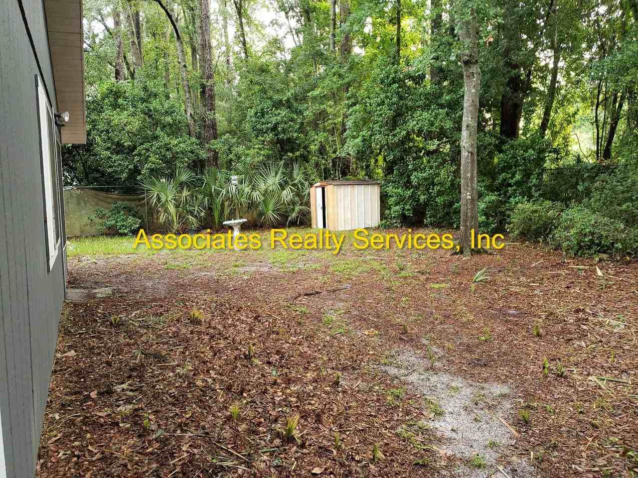 3617 Nw 21st Dr - Photo 5 of 14
