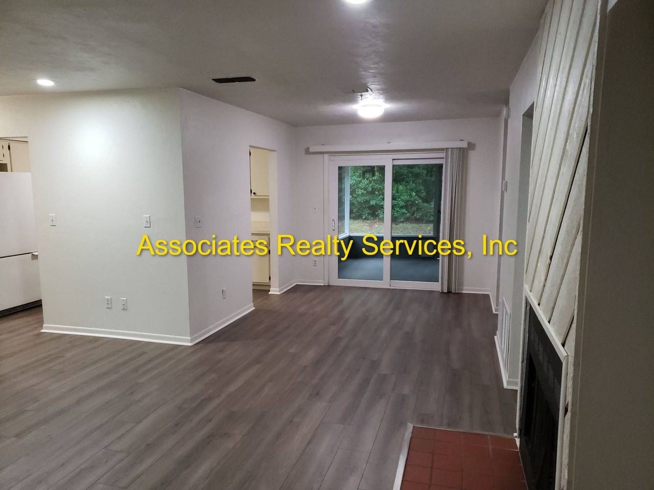 3617 Nw 21st Dr - Photo 7 of 14