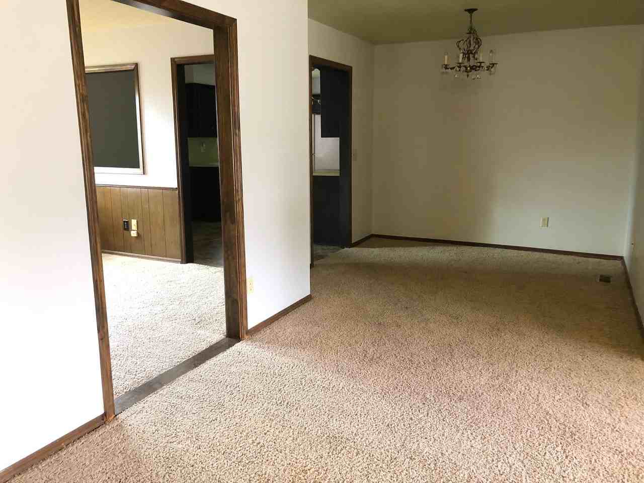 14213 Constitution Ave - Photo 5 of 16
