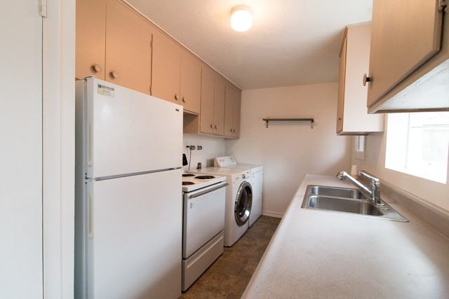 4020 Bell Ave - Photo 6 of 11