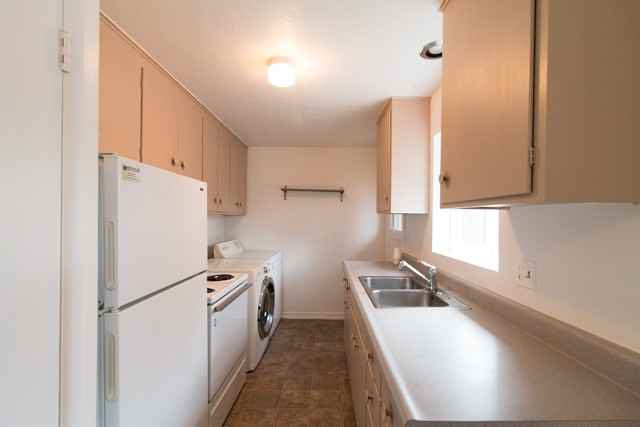 4020 Bell Ave - Photo 7 of 11