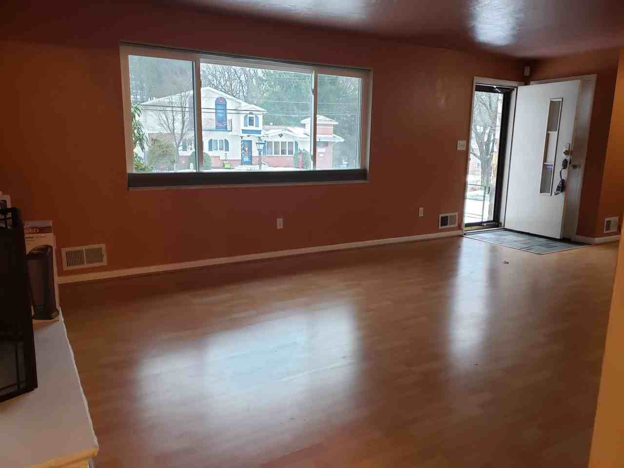 343 Goldsmith Rd - Photo 5 of 13