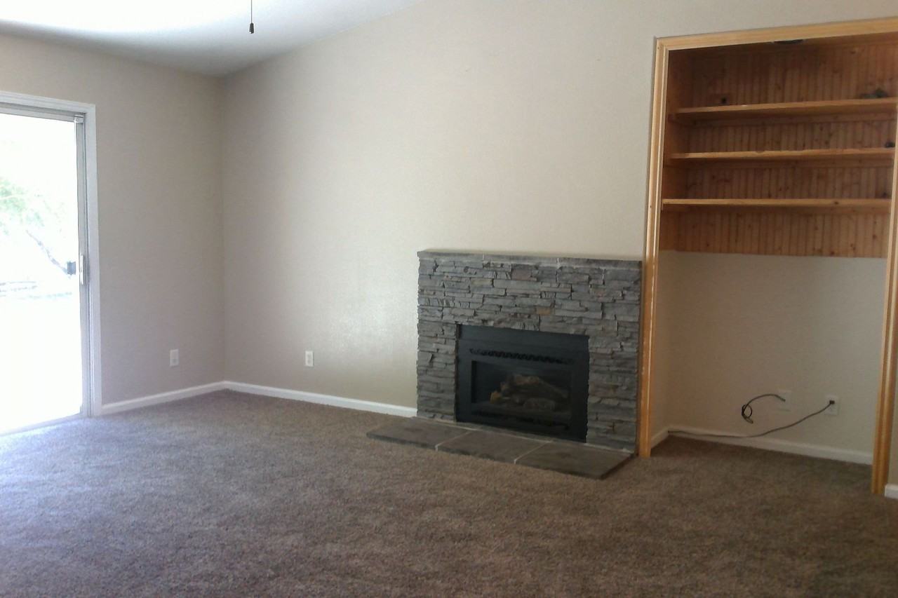 2059 E Lexington Ave - Photo 6 of 15