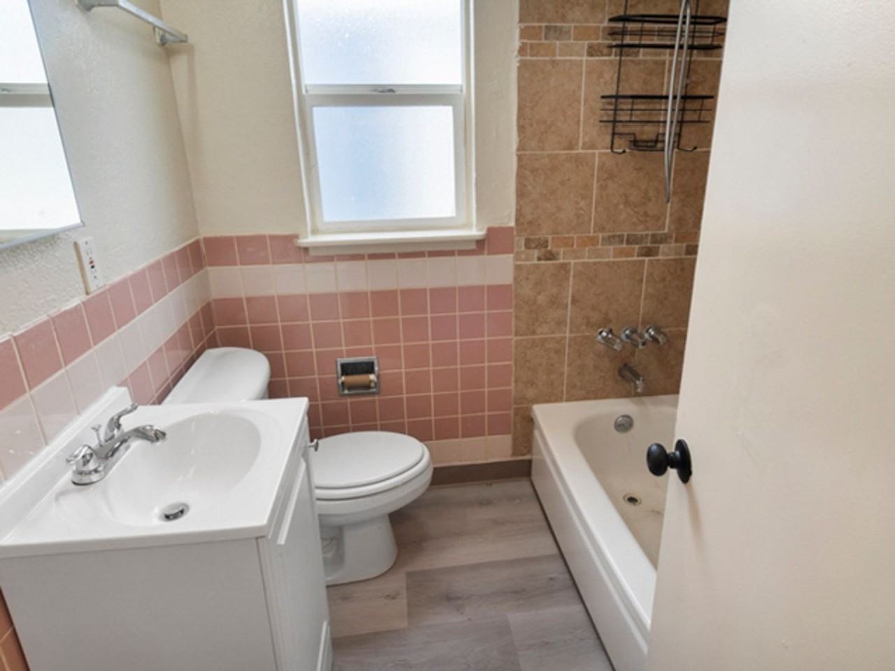2137 104th Ave - Photo 6 of 11