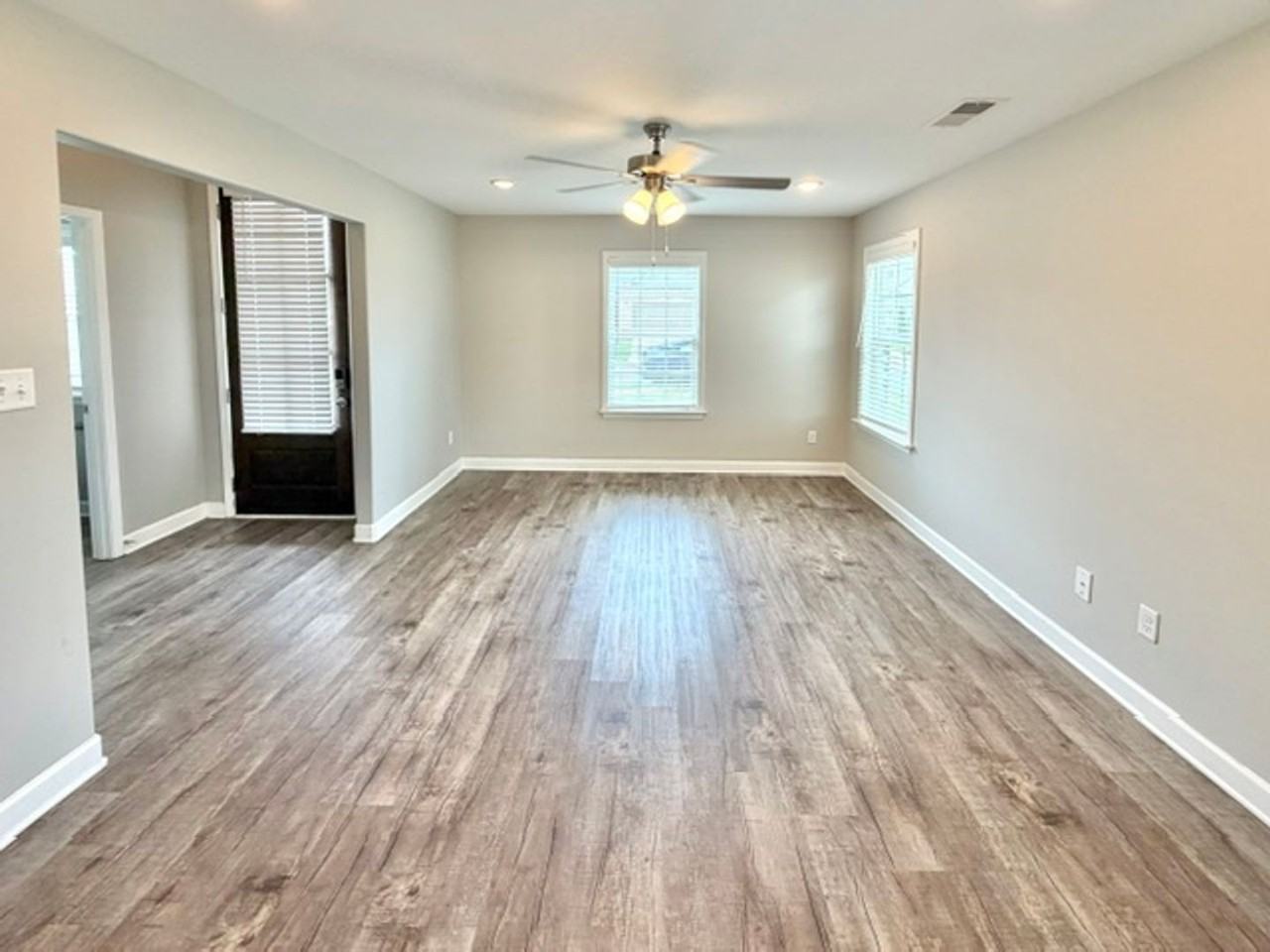 8880 Kimberly Dawn Dr - Photo 3 of 11