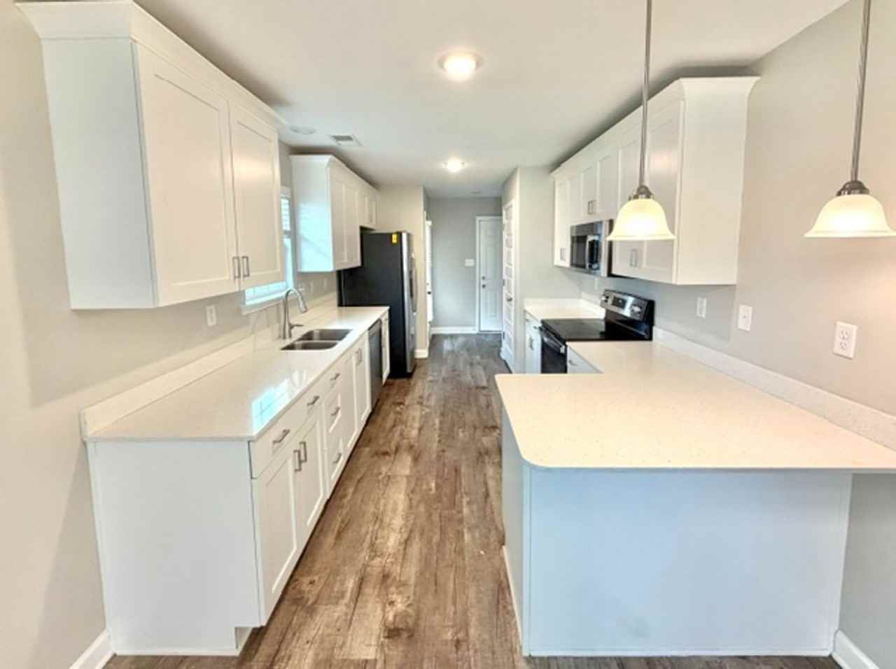 8880 Kimberly Dawn Dr - Photo 4 of 11