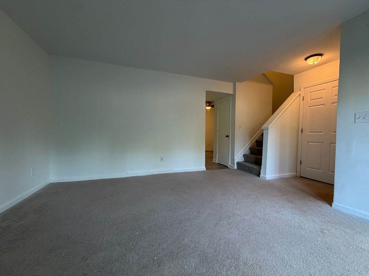 6126 Bent Tree Ct - Photo 3 of 10