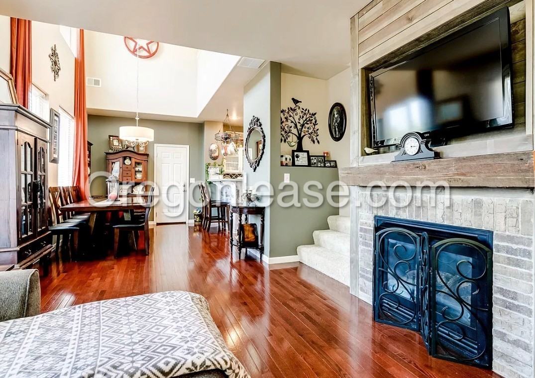 1723 Praslin St - Photo 2 of 18
