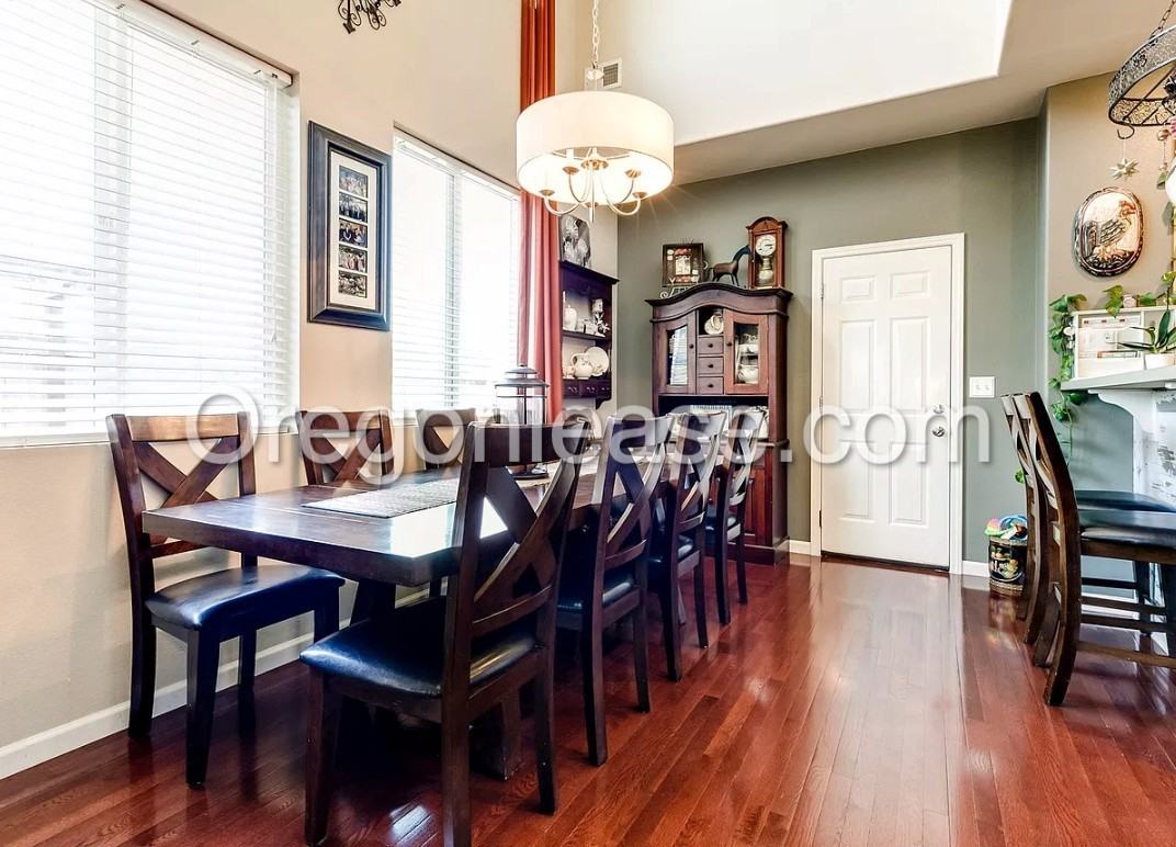 1723 Praslin St - Photo 5 of 18