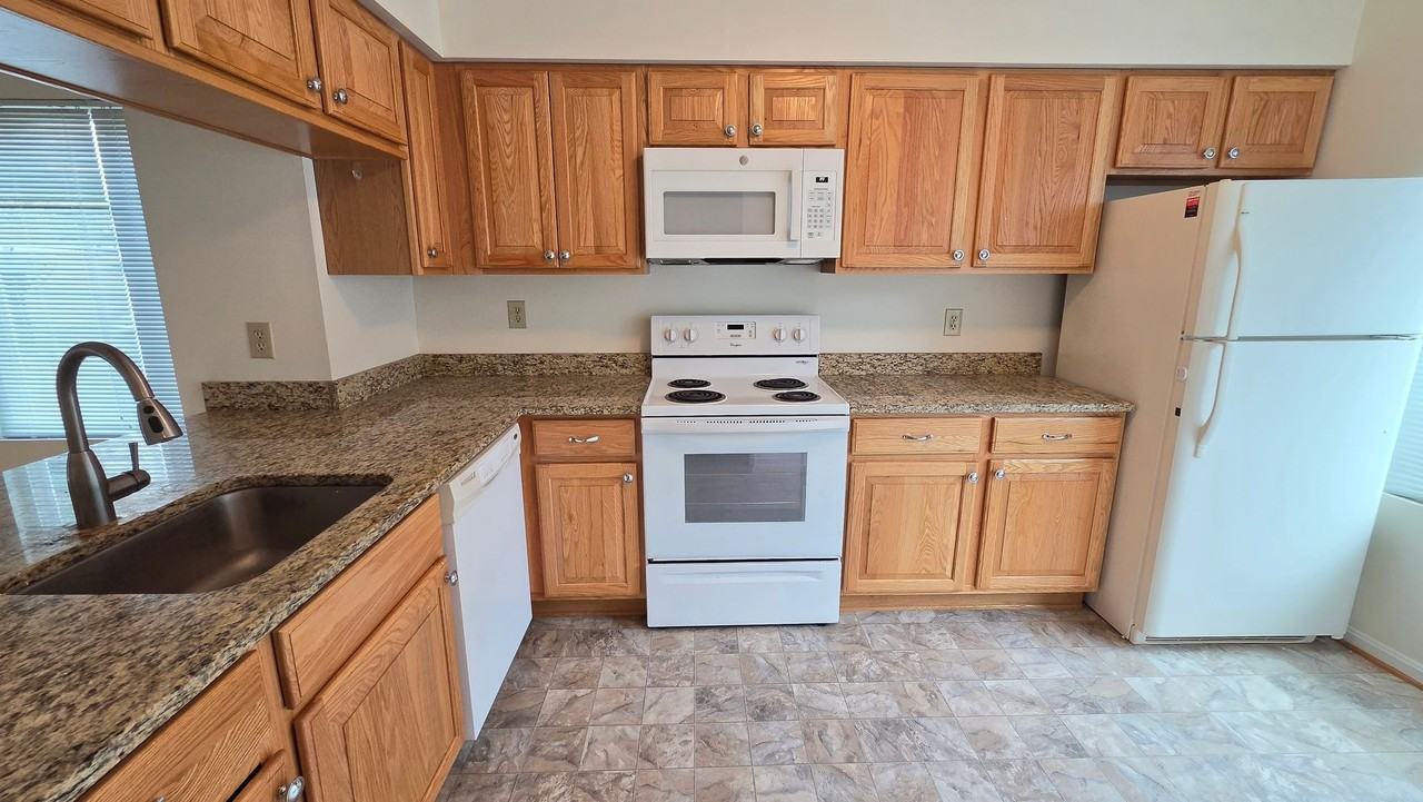 2030 6th St S - Photo 3 of 18