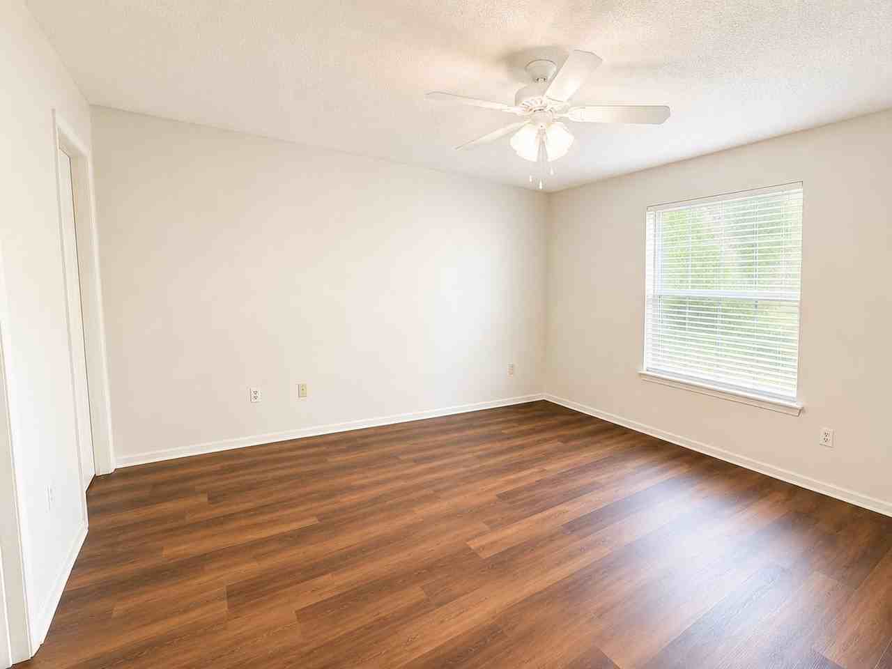 172 Reserve Cir - Photo 6 of 12
