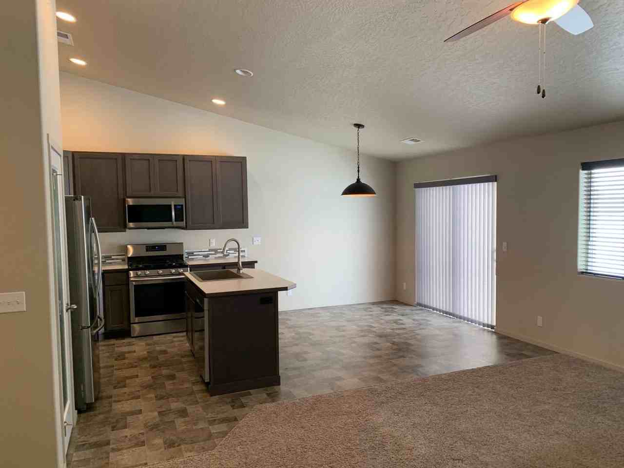 3890 W Belgrave Way - Photo 5 of 13