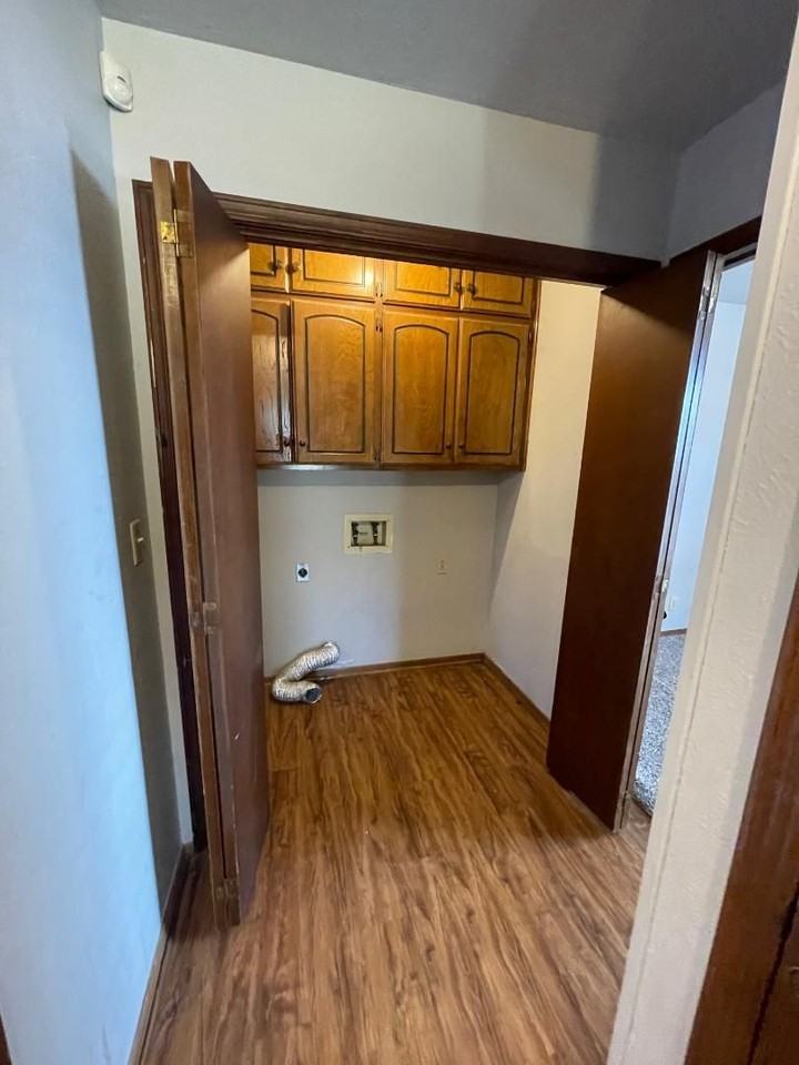 221 Skylark Ct - Photo 5 of 13