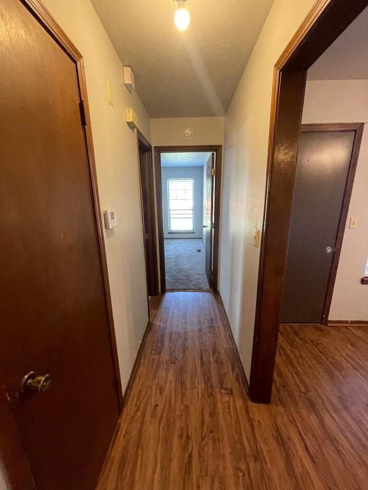 221 Skylark Ct - Photo 7 of 13