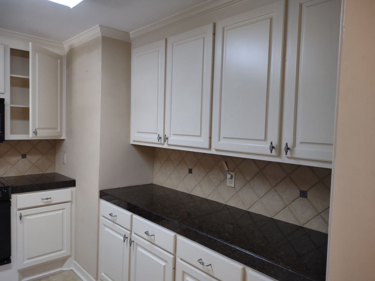 336 Pebble Creek Dr - Photo 7 of 33