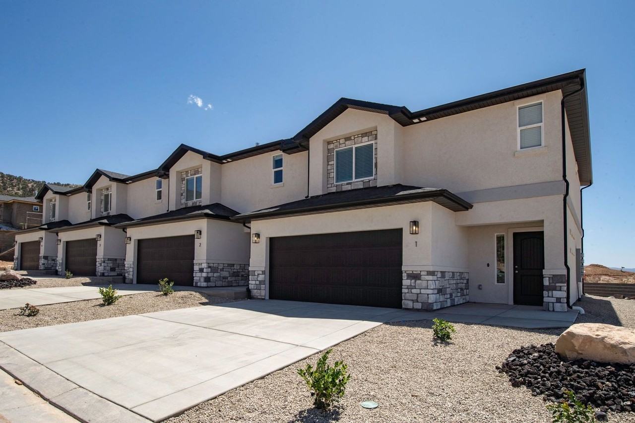 668 E Fiddlers Cove Dr #37
