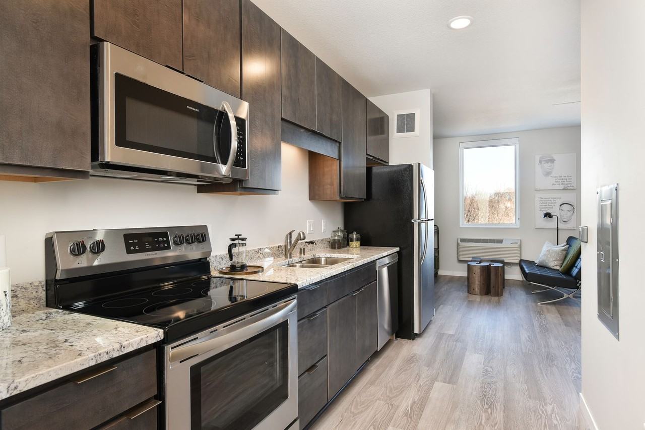 Henley (6324-6344 Lyndale) - Photo 5 of 45