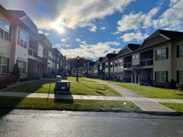 featured image of 708 W Creek Ln