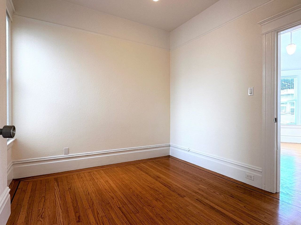 1384 Church St - Photo 7 of 17
