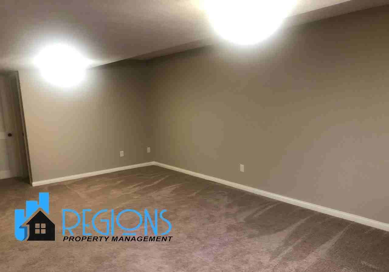 3613 Silverado Trl - Photo 3 of 21