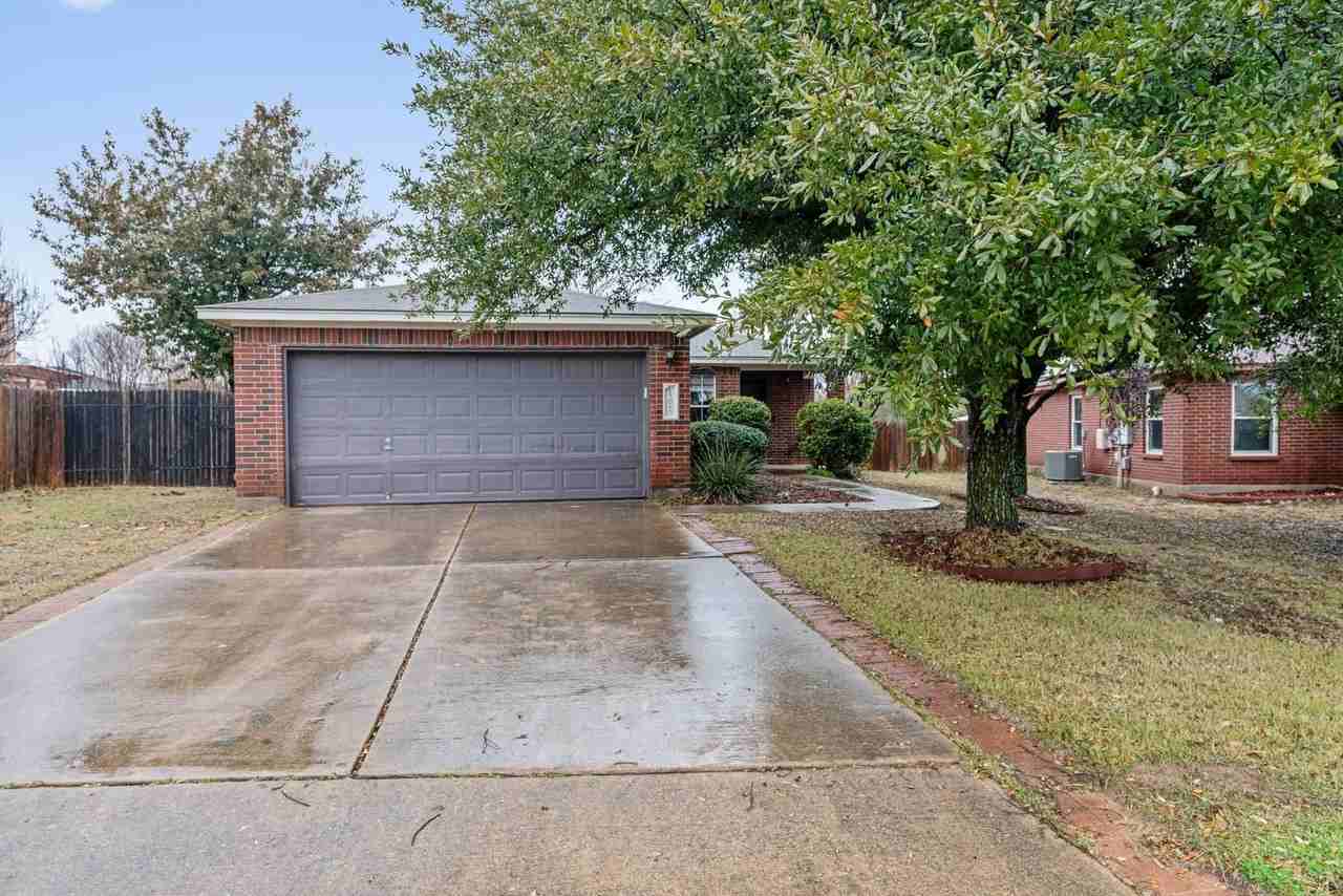 107 Mccarthur Dr - Photo 2 of 23
