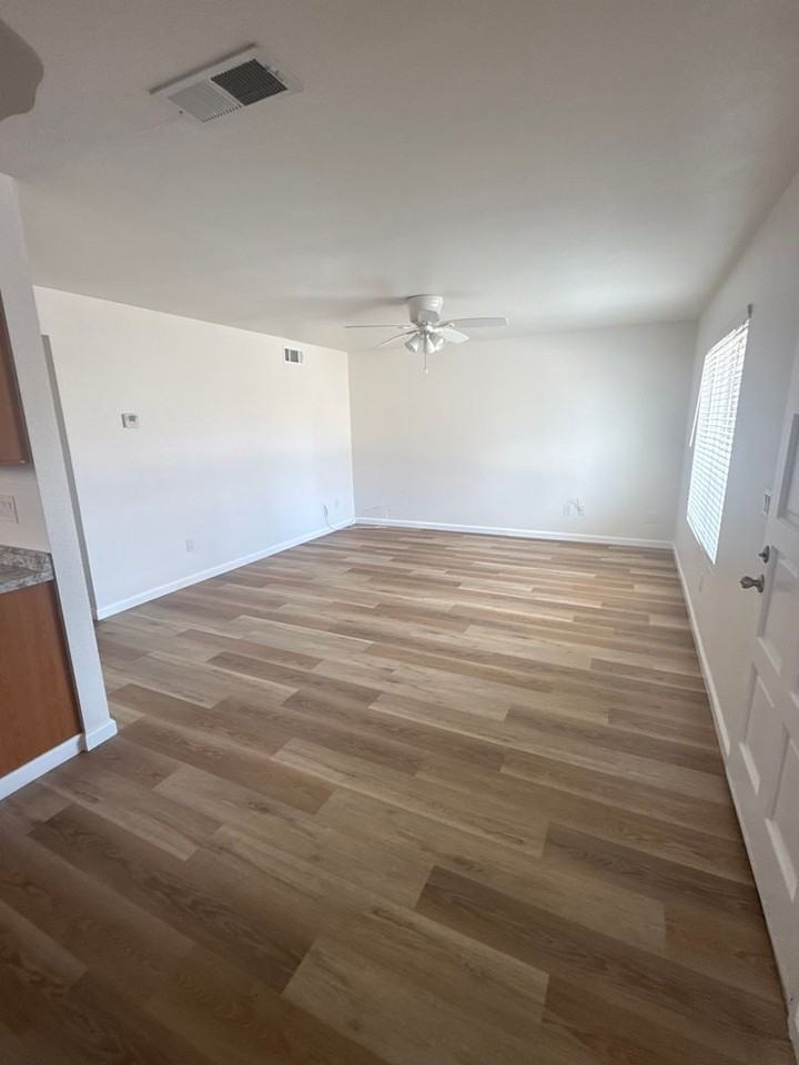 10333 Santana Ranch Dr - Photo 2 of 9