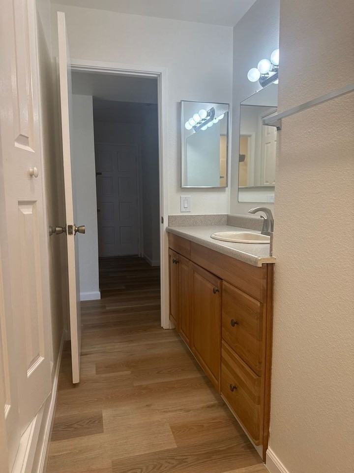 10333 Santana Ranch Dr - Photo 6 of 9