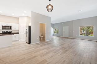 1609 Se 23rd Way - Photo 1 of 1