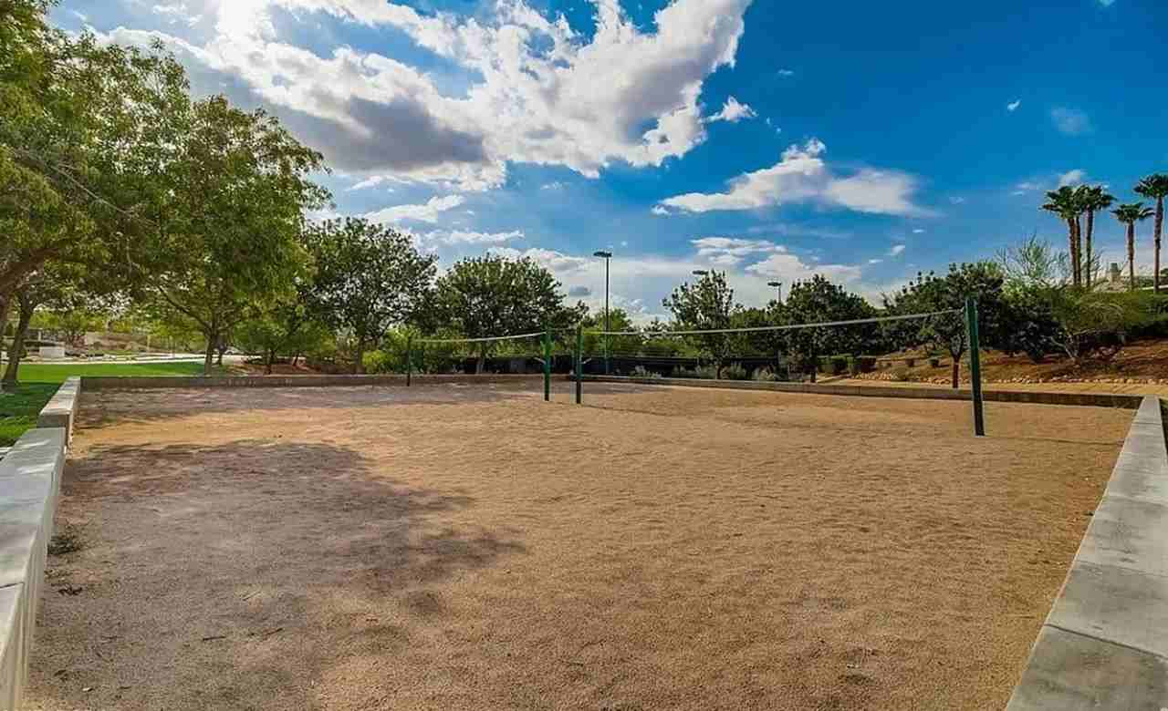 3055 Sunrise Heights Dr - Photo 4 of 8