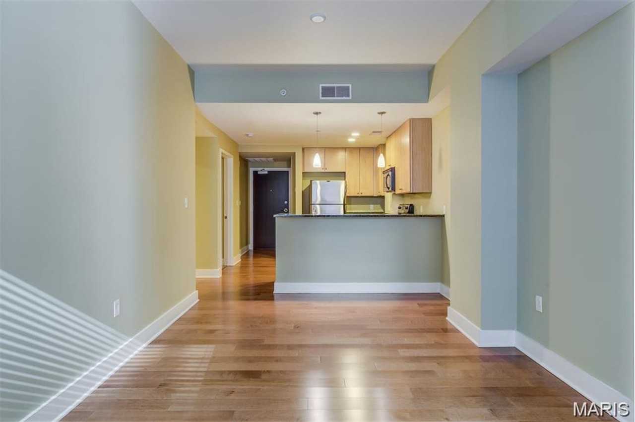 314 N Broadway - Photo 5 of 13