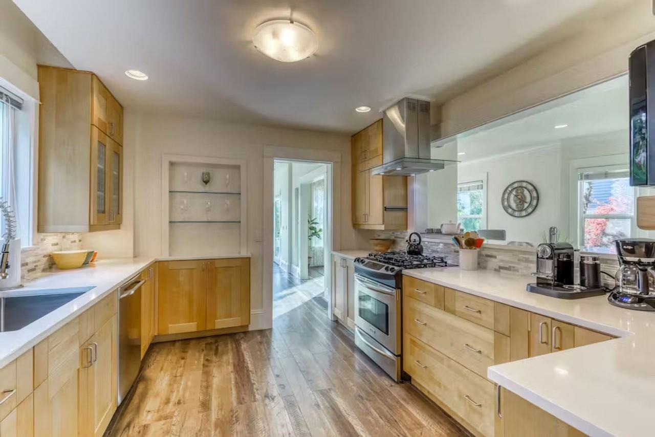 462 N 44th St - Photo 4 of 22