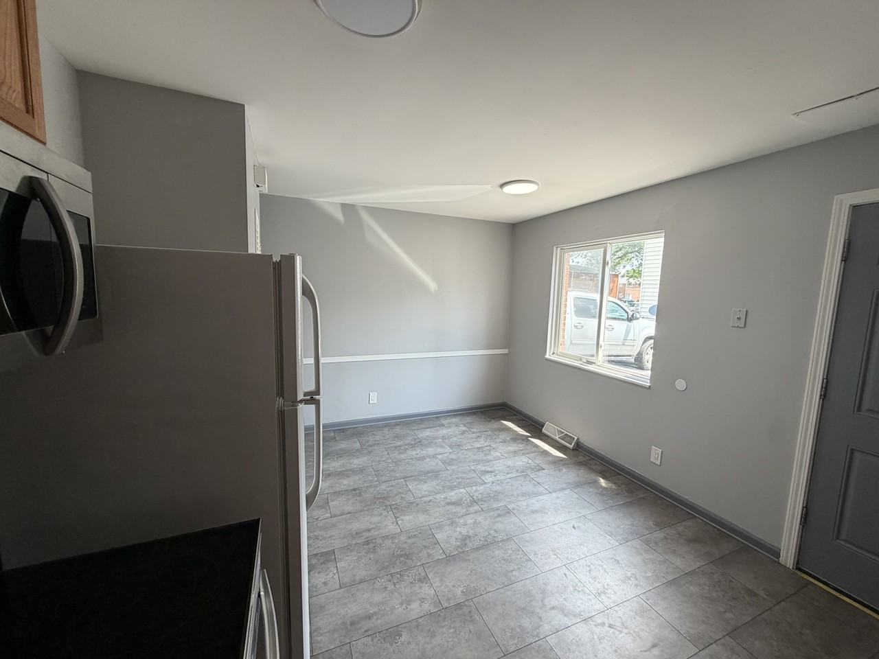 905 N Meadows Ct #C - Photo 5 of 38