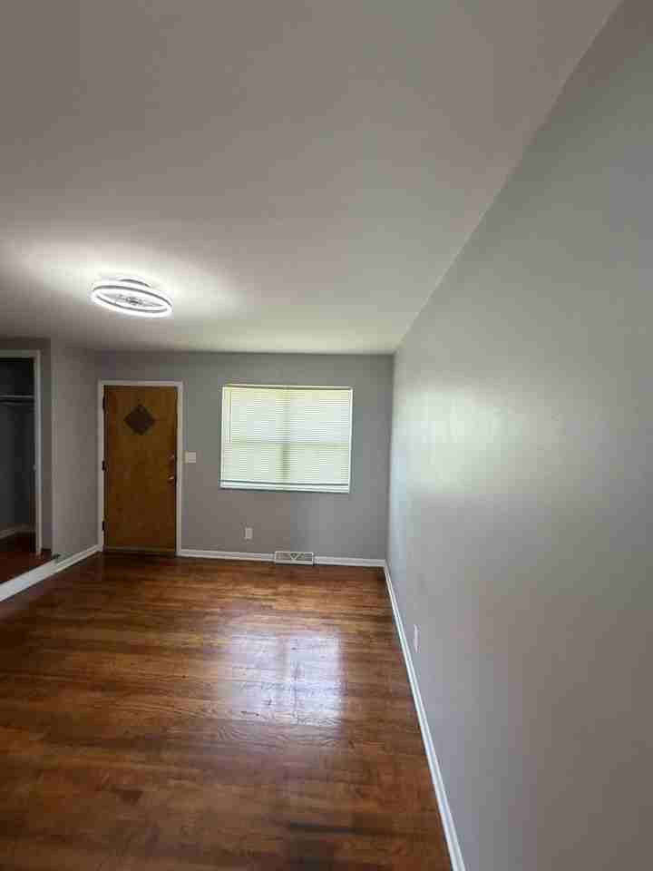 905 N Meadows Ct #C - Photo 6 of 38