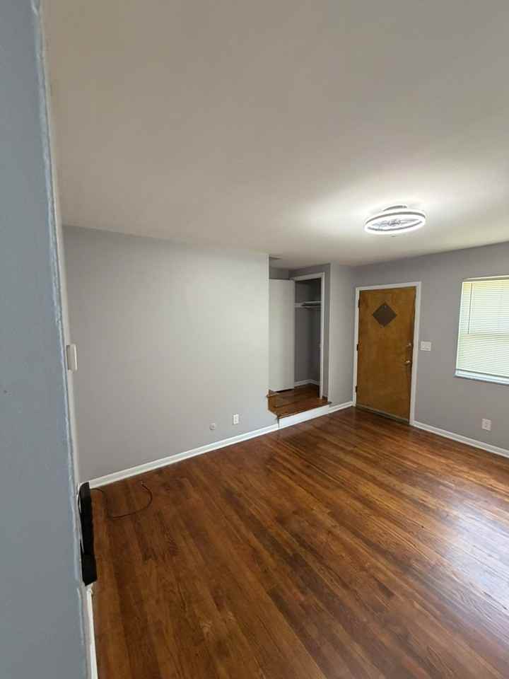905 N Meadows Ct #C - Photo 7 of 38