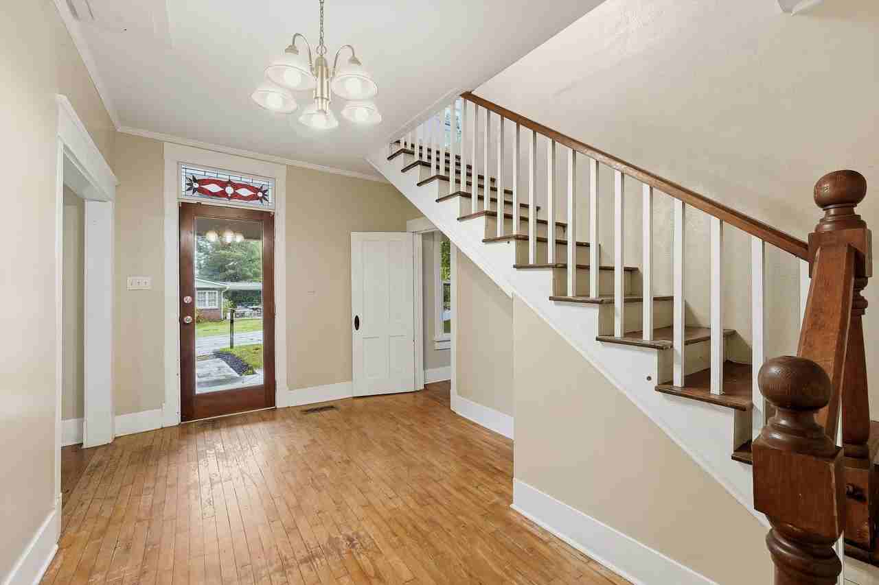 303 Blount St - Photo 2 of 16