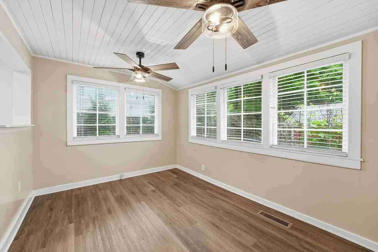 303 Blount St - Photo 7 of 16