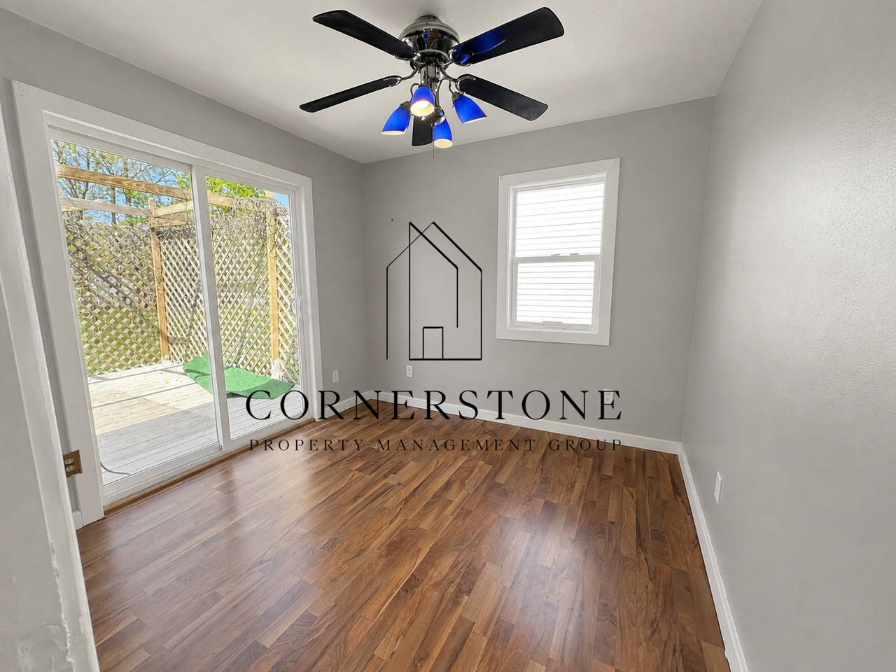 515 Pleasant St - Photo 6 of 9
