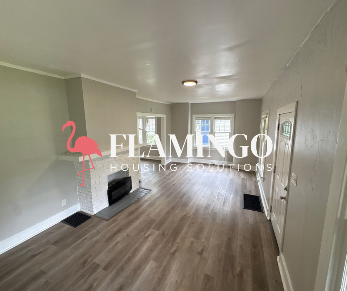 1225 Seneca Dr - Photo 2 of 15