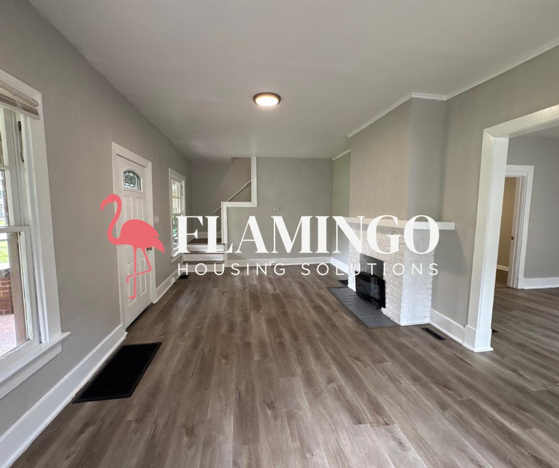 1225 Seneca Dr - Photo 3 of 15