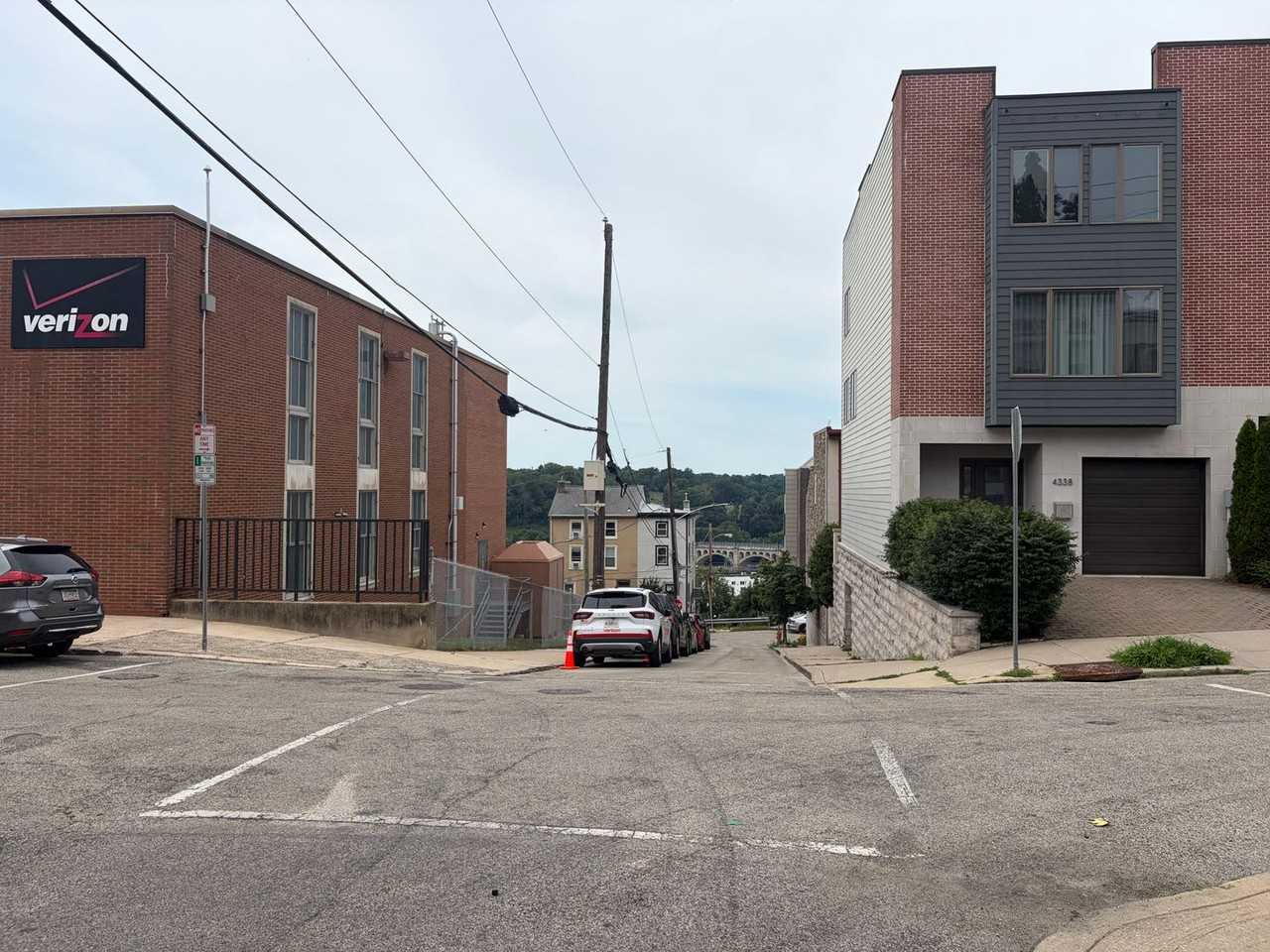 214 Grape St - Photo 3 of 4