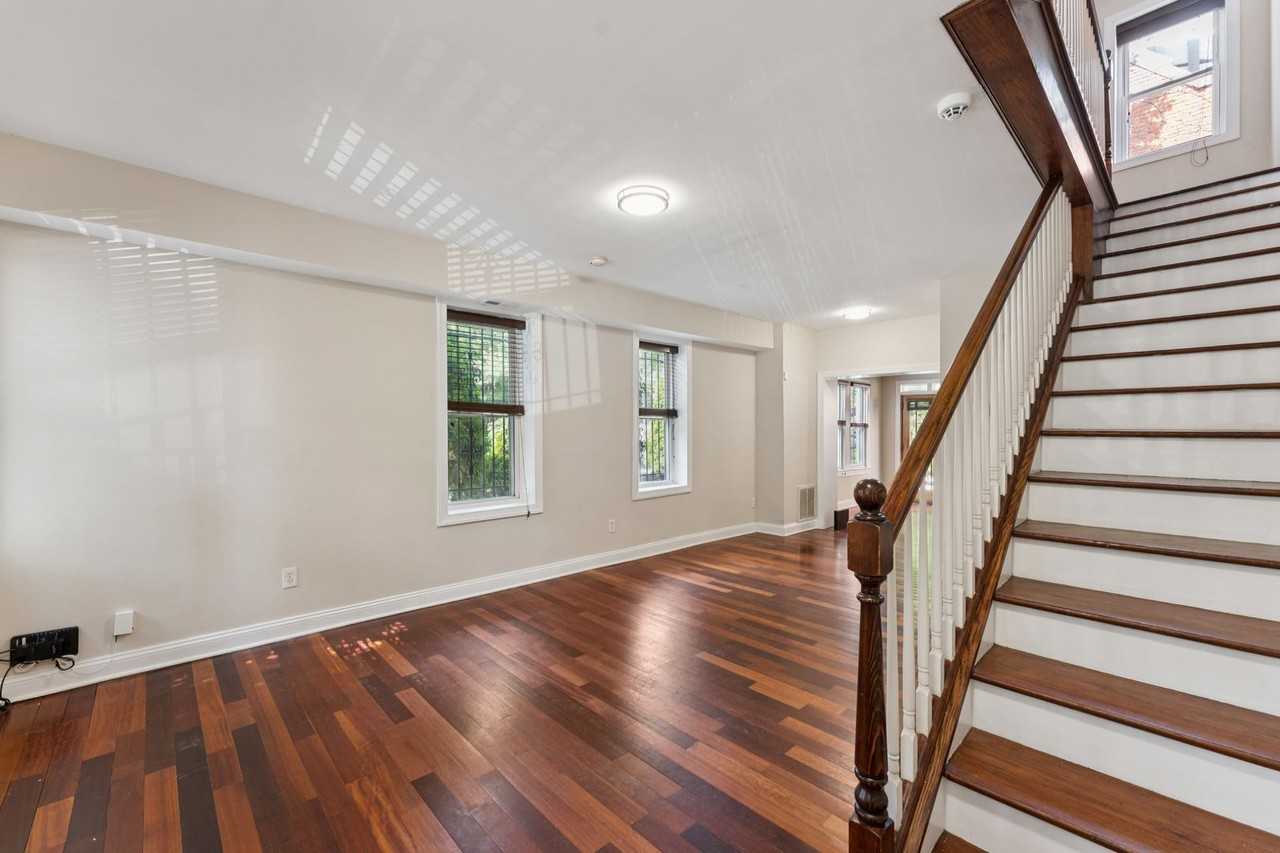 2911 Sherman Ave Nw - Photo 4 of 42
