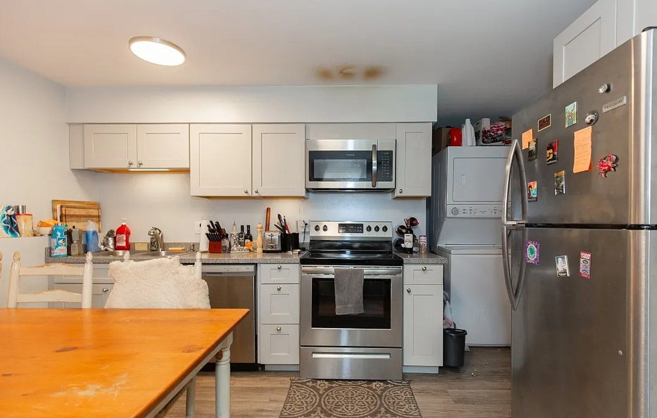 504 N 19th Ave - Photo 3 of 8