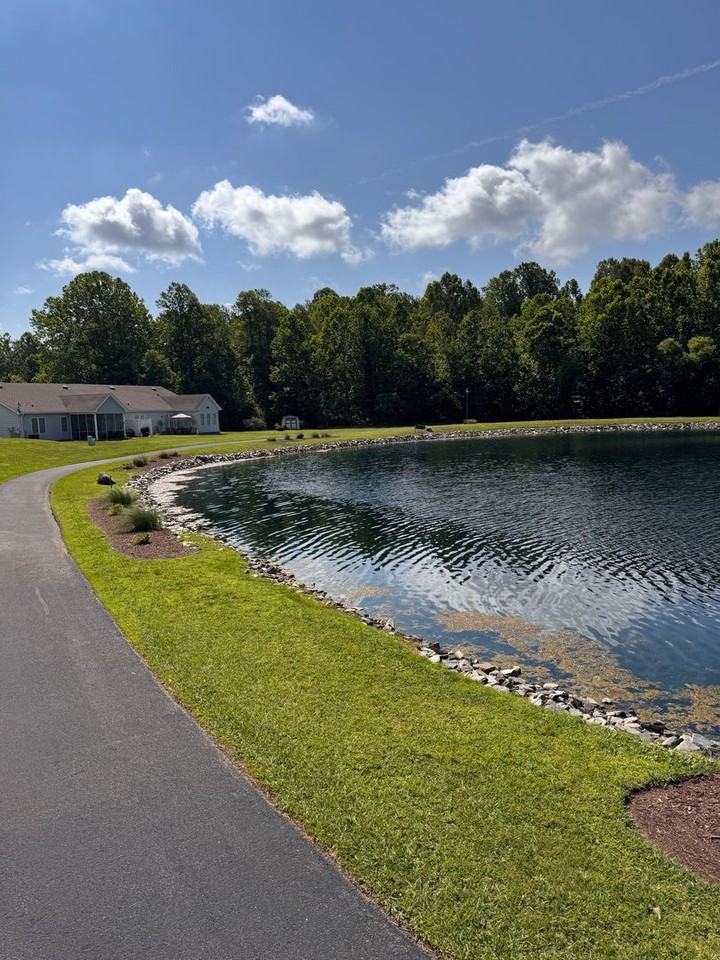 10 Shore Line Dr - Photo 4 of 37